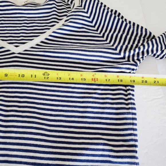 ARITZIA TNA Cotton V-Neck Striped Marina Sweater - Picture 7 of 9